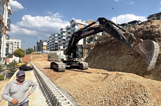 Gemlik’te Yol Açma Çalışmaları Hız Kesmeden Sürüyor